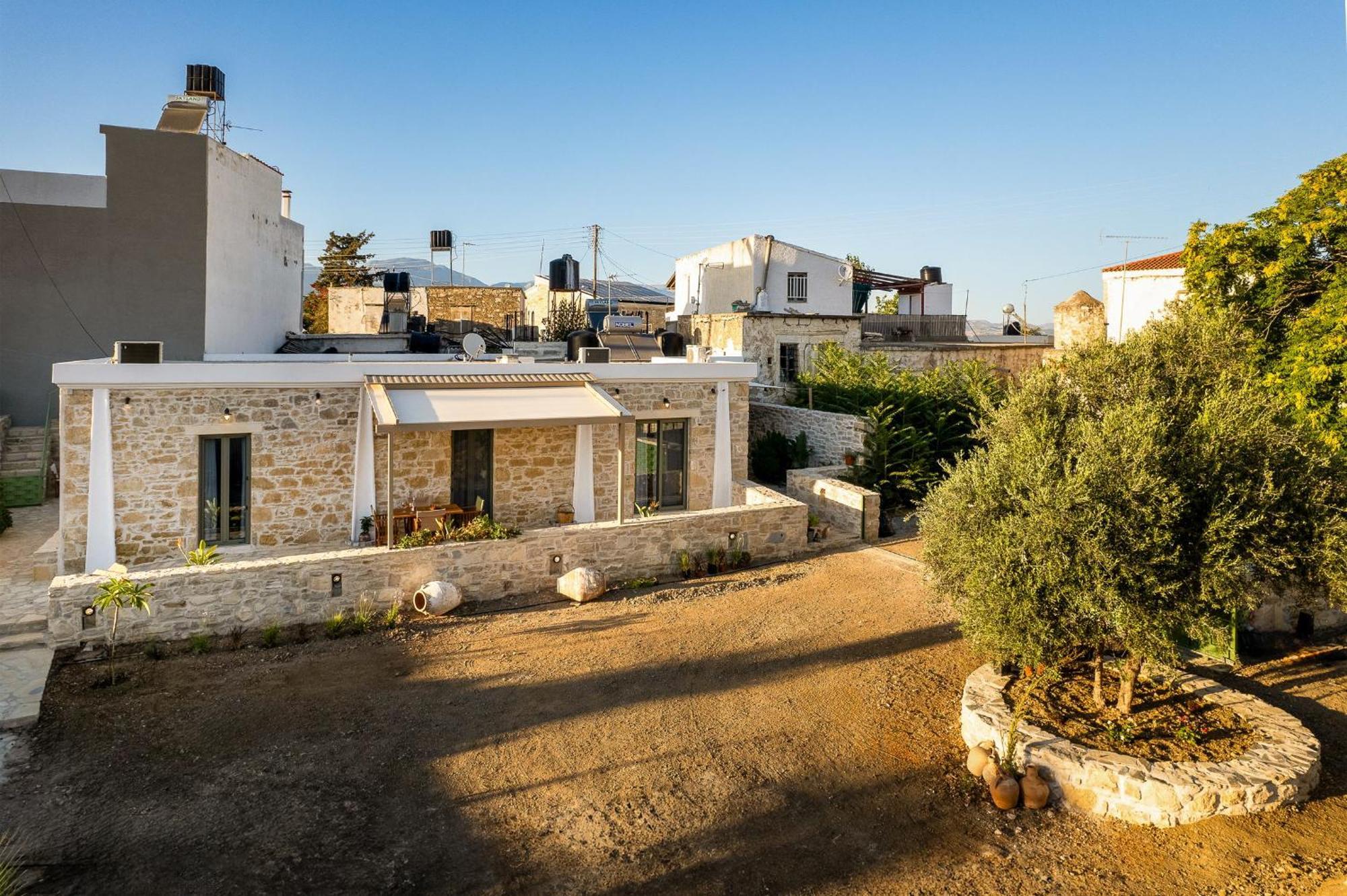 Papadia Luxury Pitsidia